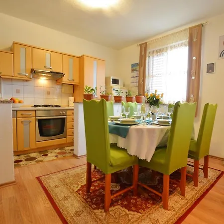 Matea Apartment *